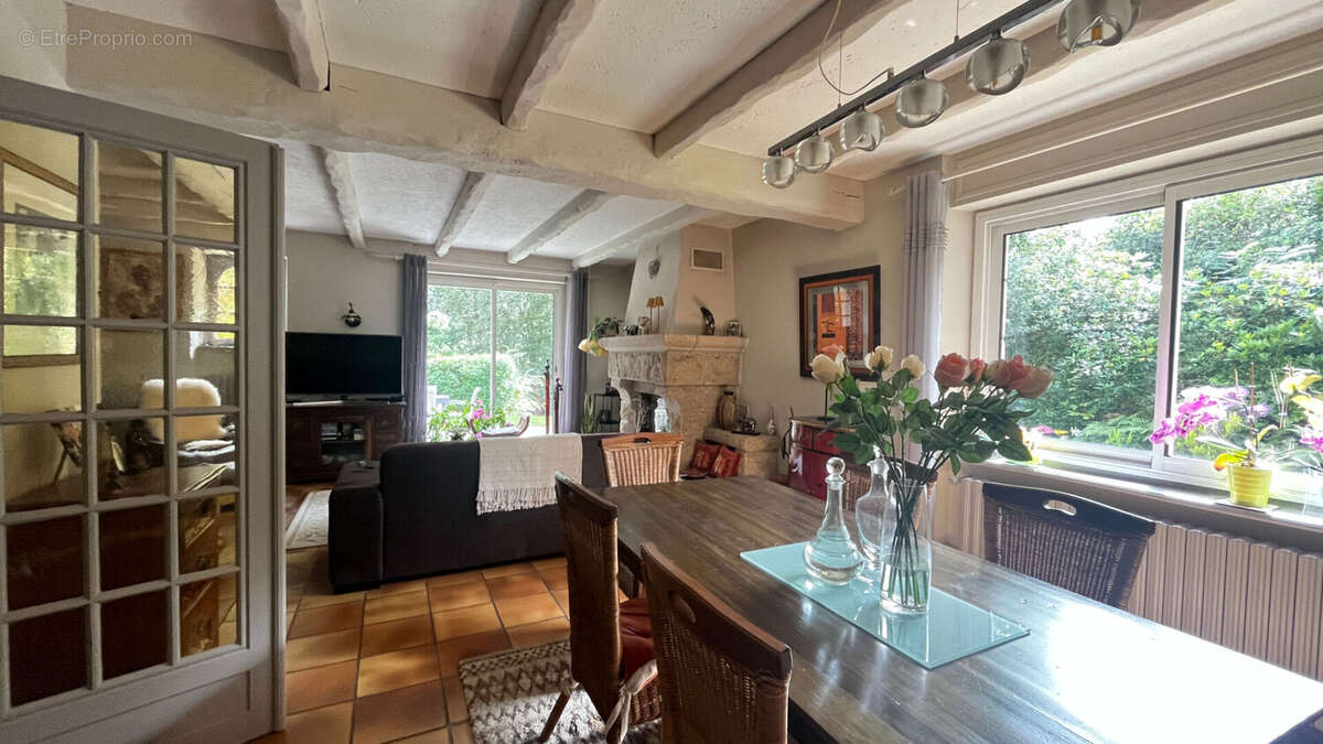 Maison à SAINT-THEGONNEC