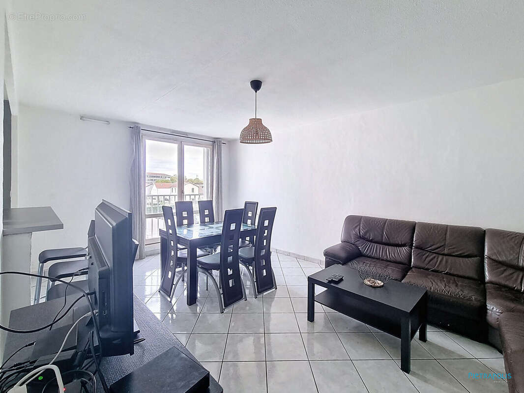 Appartement à VENISSIEUX