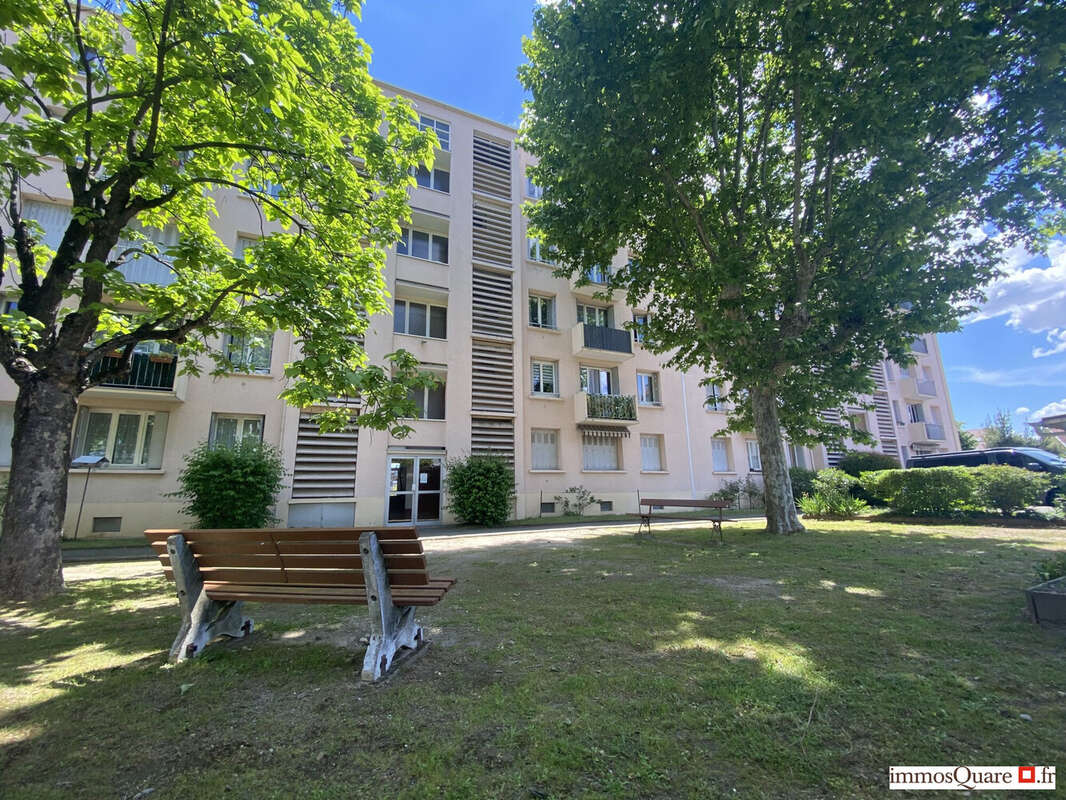 Appartement à LYON-8E