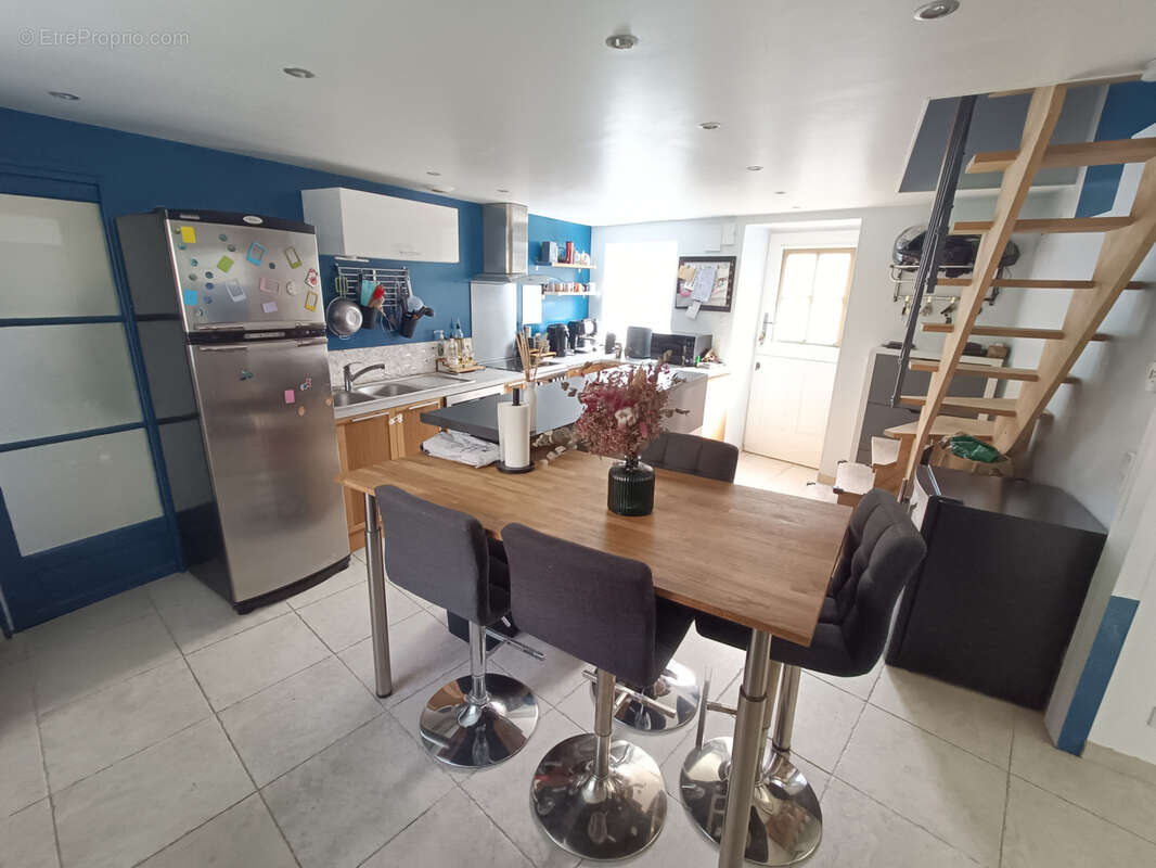 Maison à SAINT-ERBLON