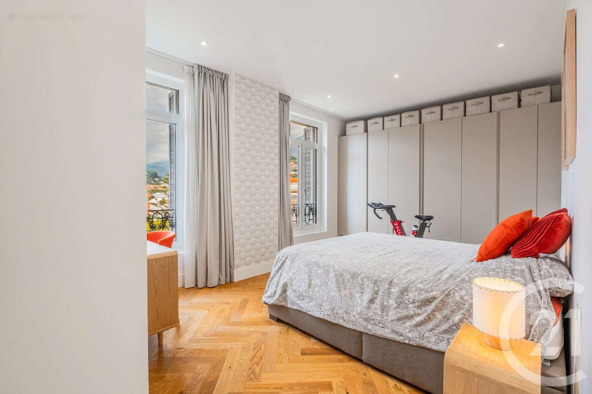 Appartement 87 m² à Menton  - photo 12