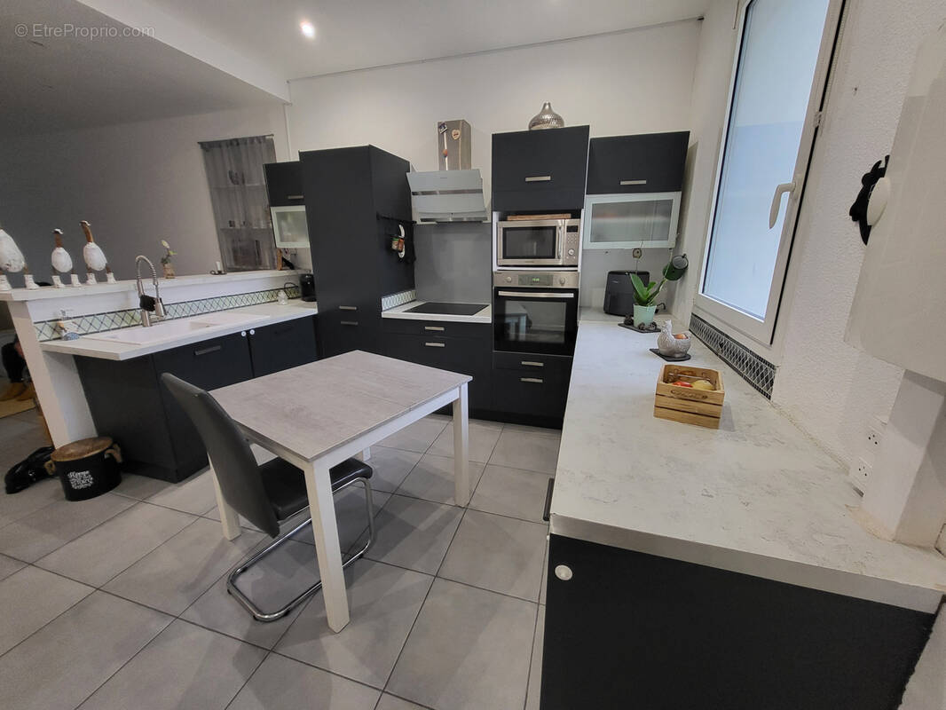 Appartement à SAINT-MARTIN-DE-CRAU