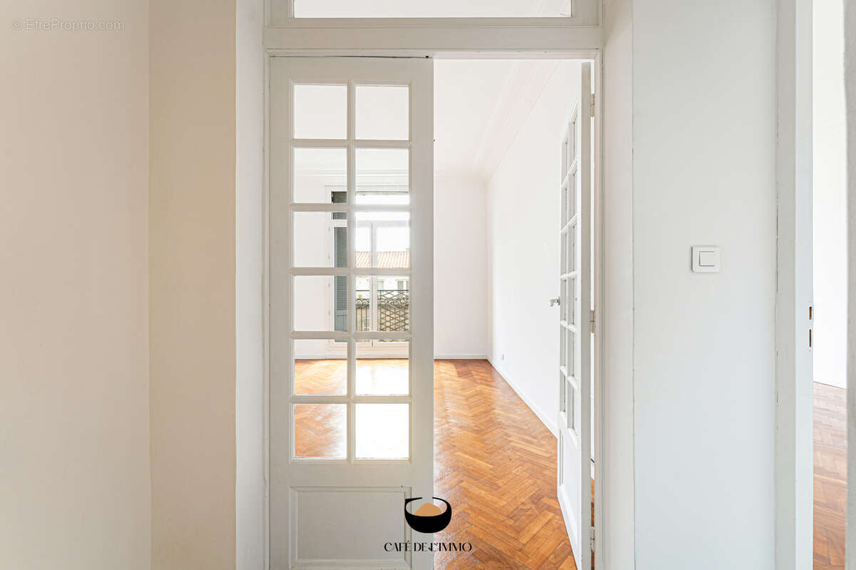 Appartement à MARSEILLE-8E