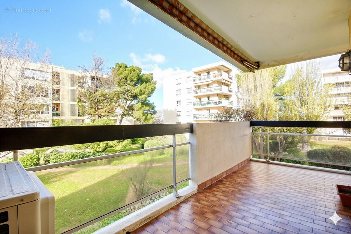 Appartement à MARSEILLE-8E