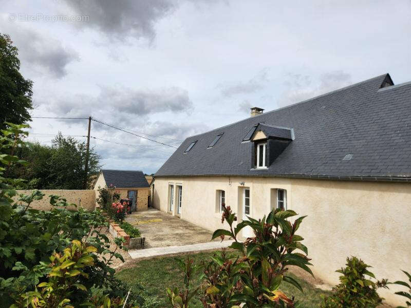 Maison à DIGNY