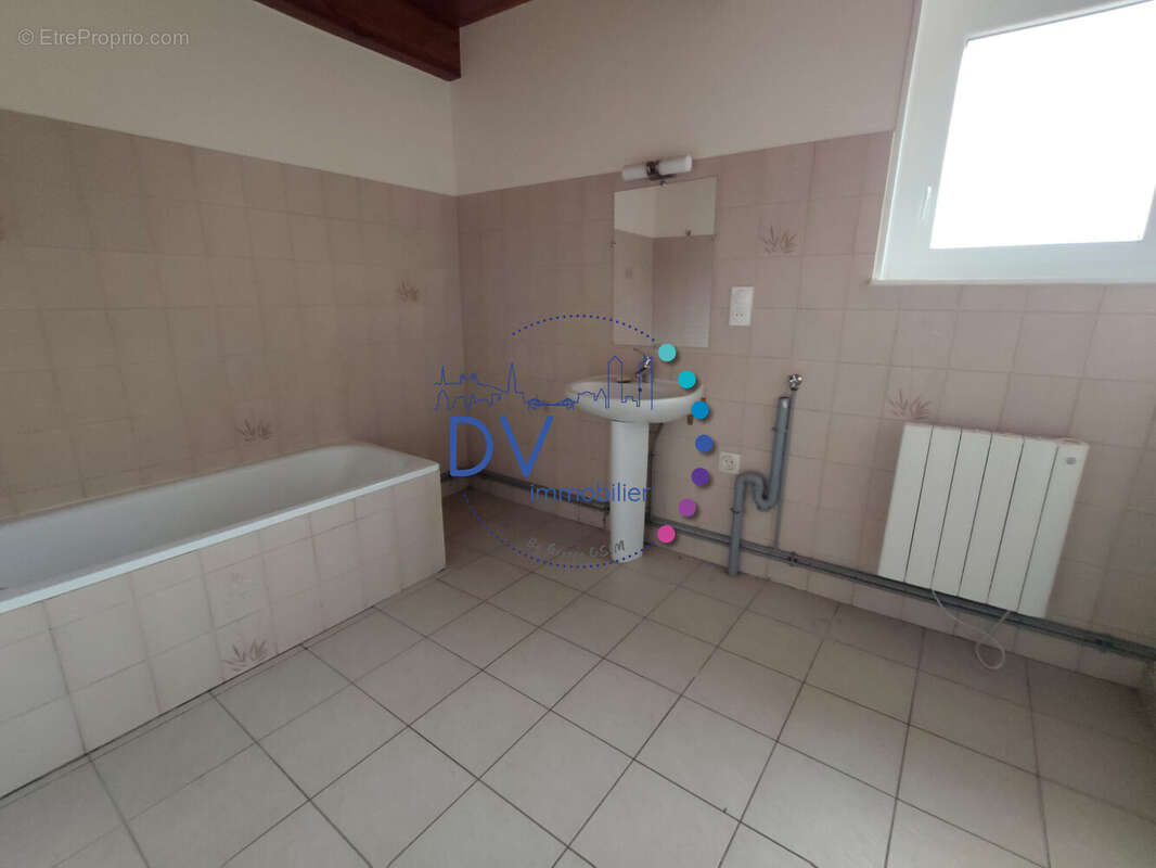 Maison à CHAUFFAILLES