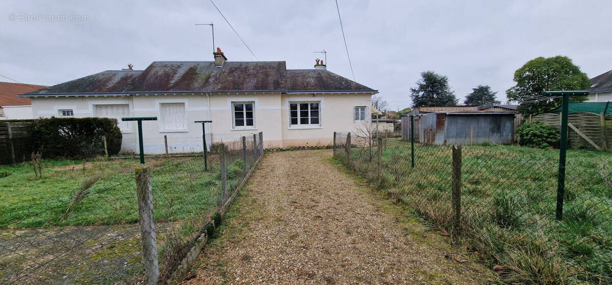 Maison à CHATELLERAULT