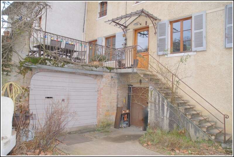Maison à CURIS-AU-MONT-D'OR