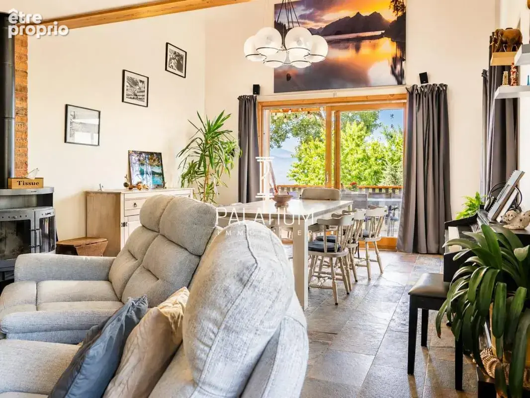 Propriété d'exception de près de 400 m² - photo 3