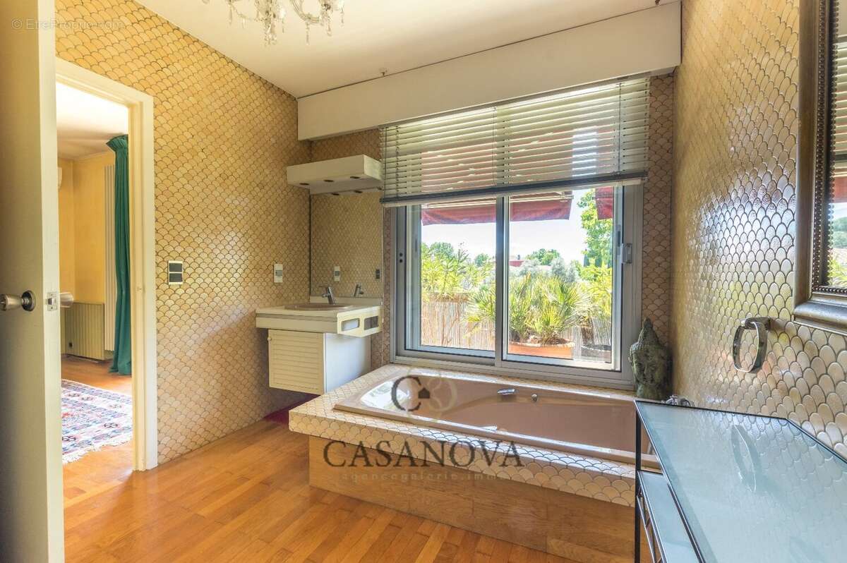 Villa d'architecte avec piscine, studio indépendant et terrain de 1 156 m² à Montpellier - photo 15