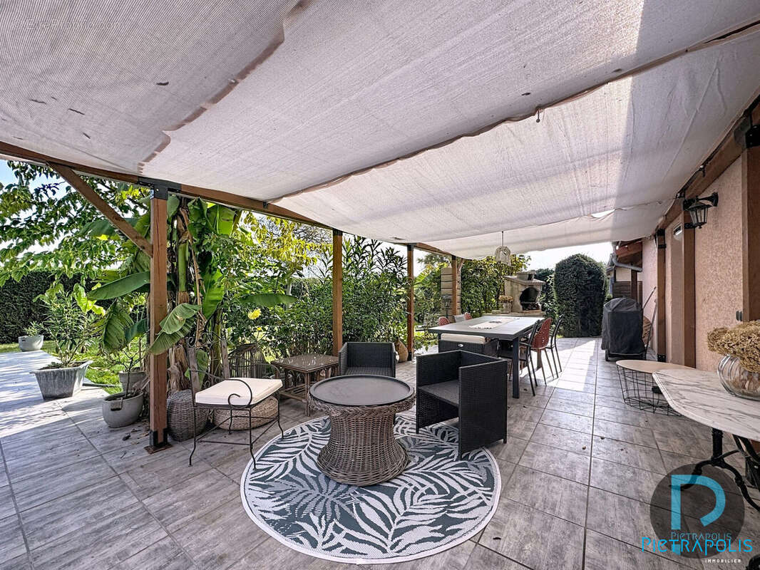 Maison à SAINT-CYR-SUR-MENTHON