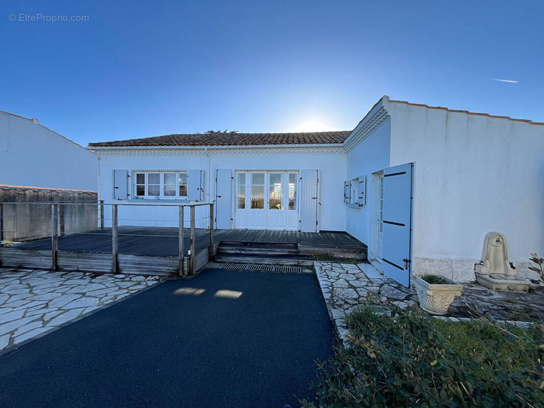 Maison à LA BREE-LES-BAINS