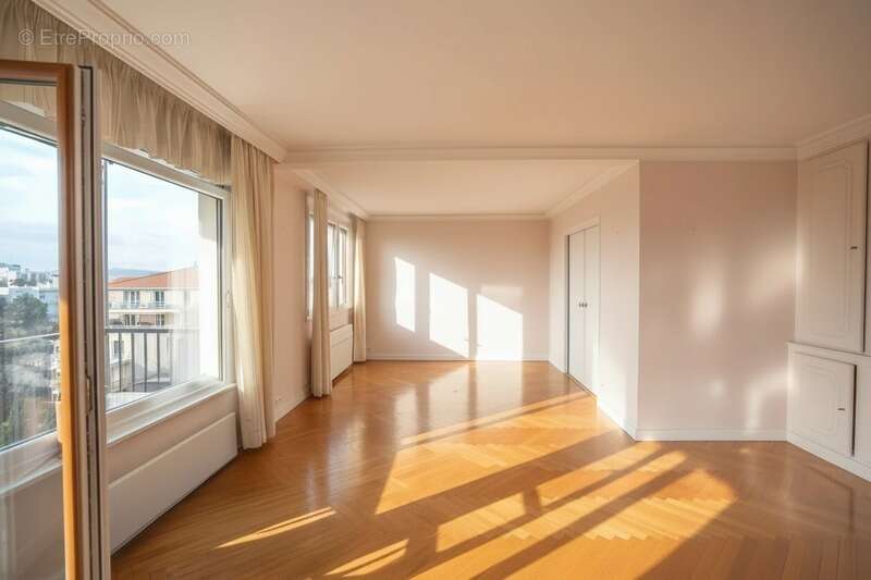 Appartement à BRON