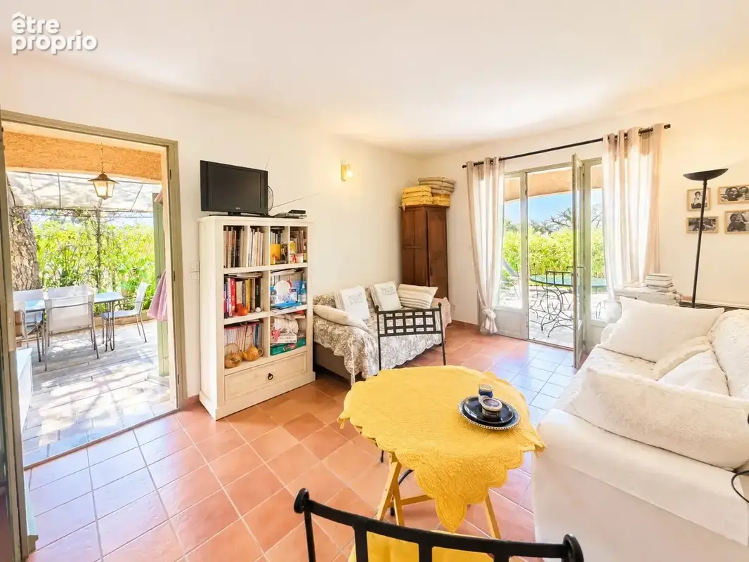 Apt 2 pièces 32m² avec deux terrasses jardins et parking - photo 4