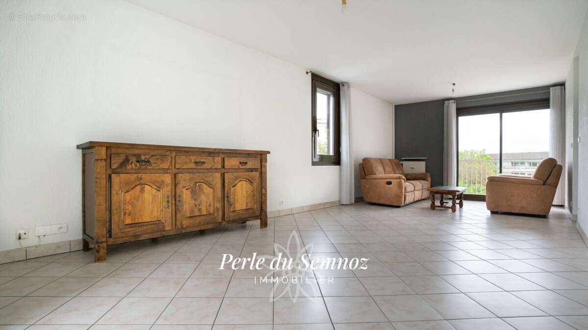 Appartement à SEYNOD