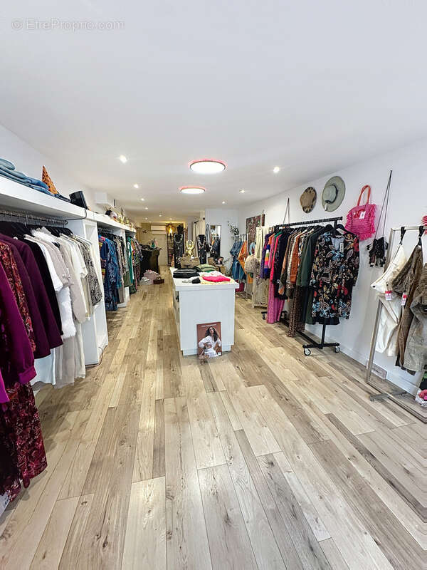 Commerce à SAINT-RAPHAEL