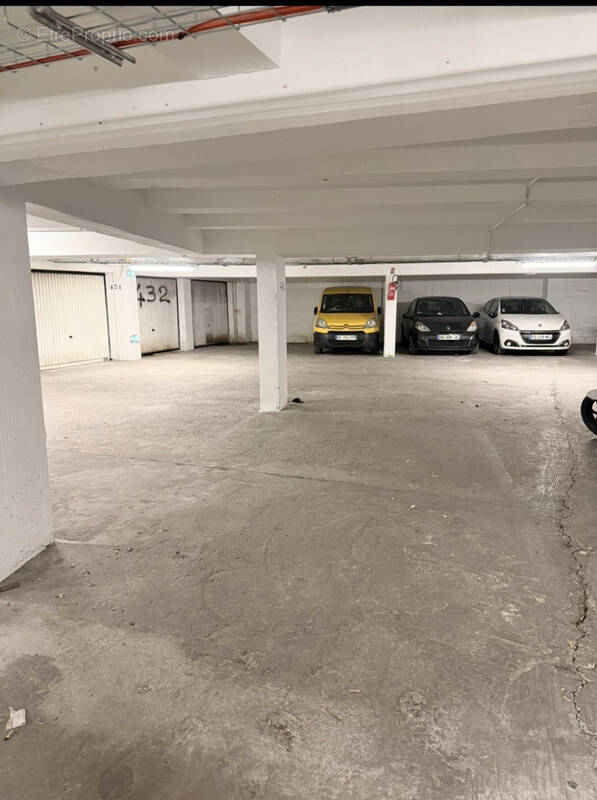 Autre à PARIS-19E