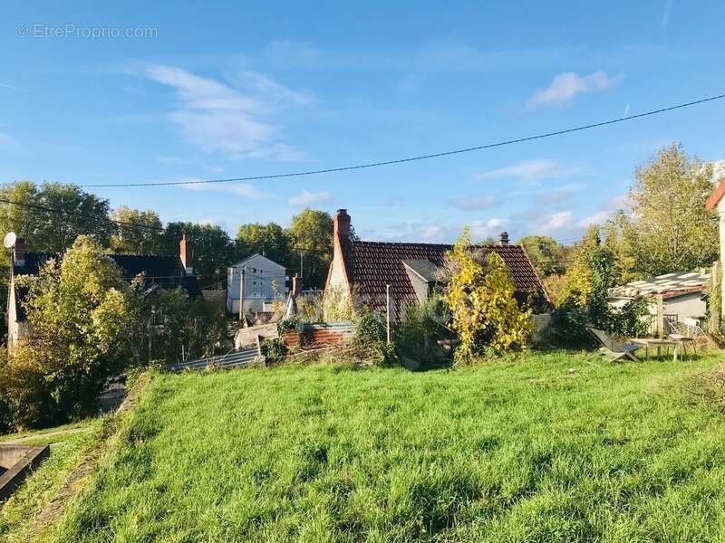 Dpt Cher (18), à vendre JOUET SUR L'AUBOIS maison 3 pièces - photo 2