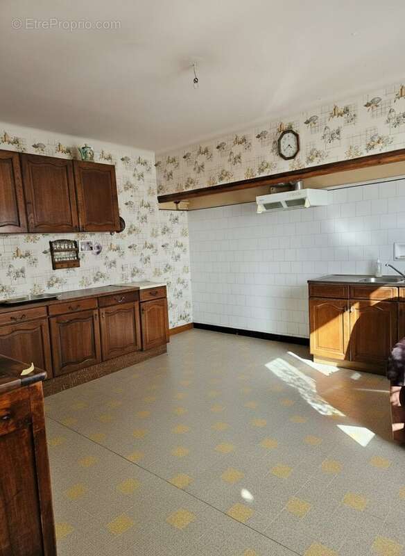Maison de village avec garage et petit extérieur - photo 6