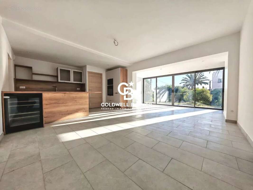 Appartement  avec vue mer - parking et piscine - photo 3