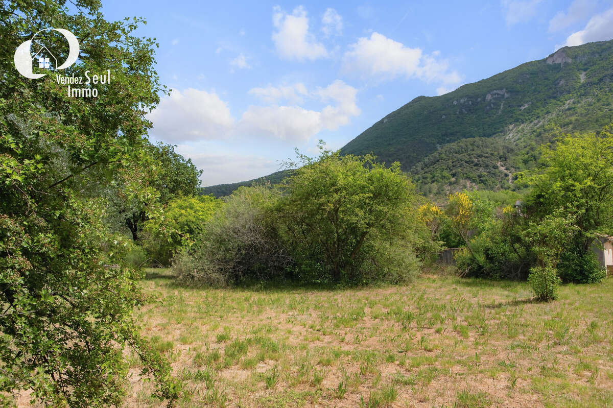 Terrain à LA PENNE-SUR-L'OUVEZE