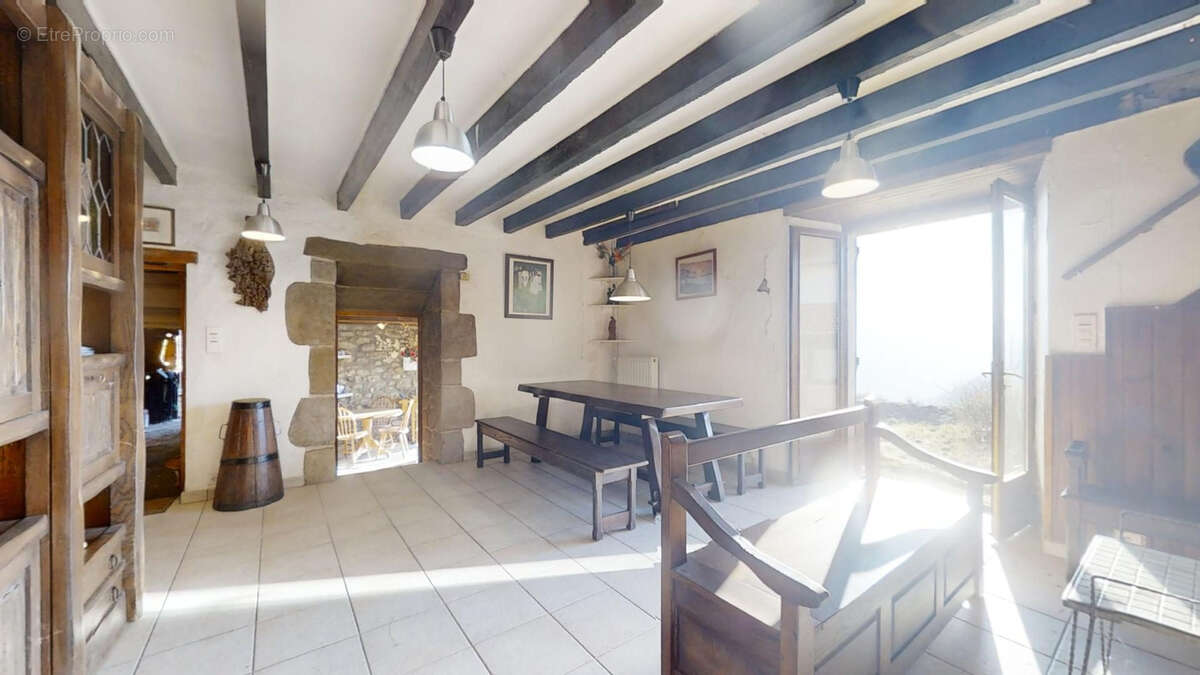 Maison à MONESTIER