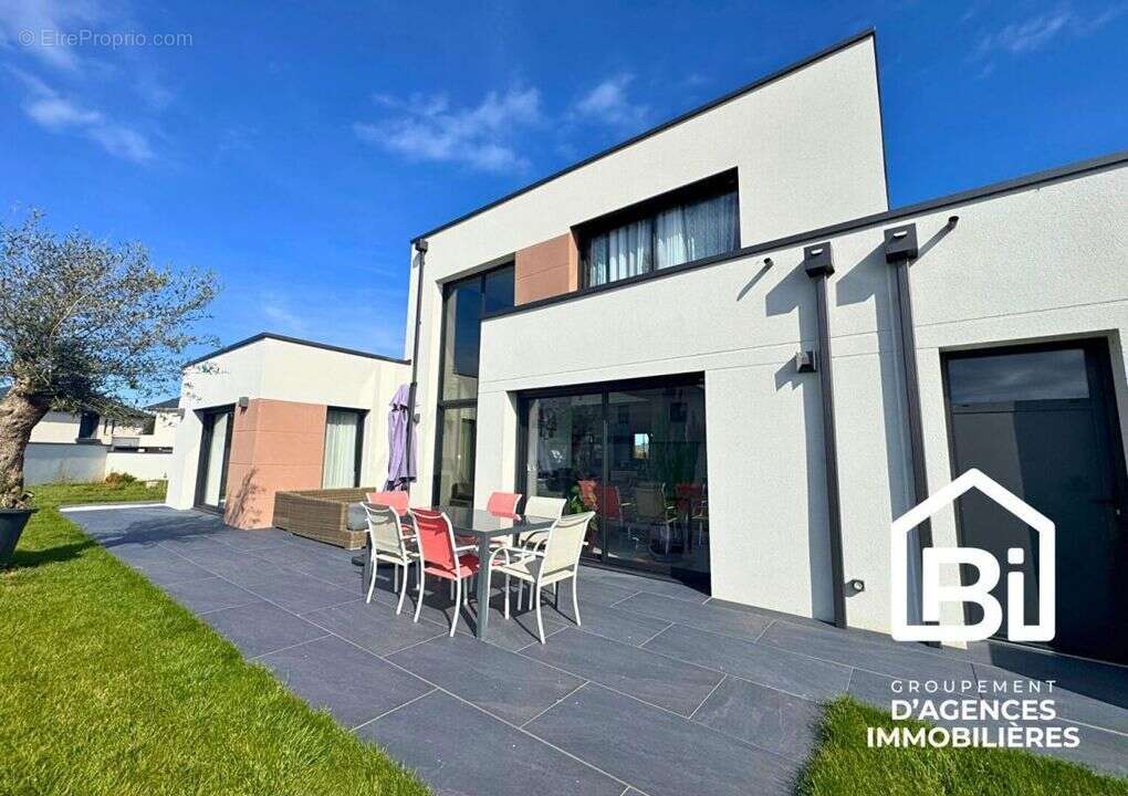 Maison à HERMANVILLE-SUR-MER