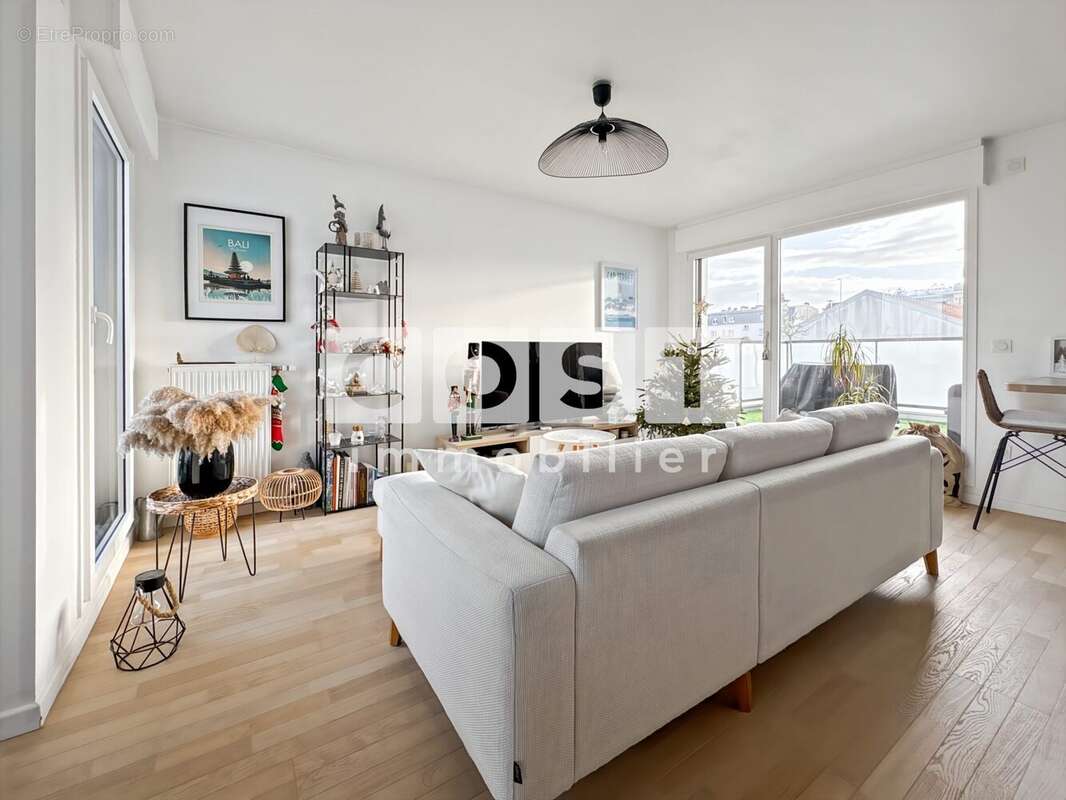 Appartement à COLOMBES