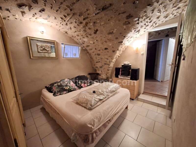 Appartement à SEYNE