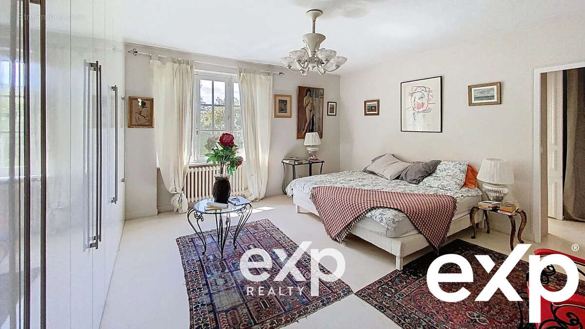 Maison à LE MINIHIC-SUR-RANCE