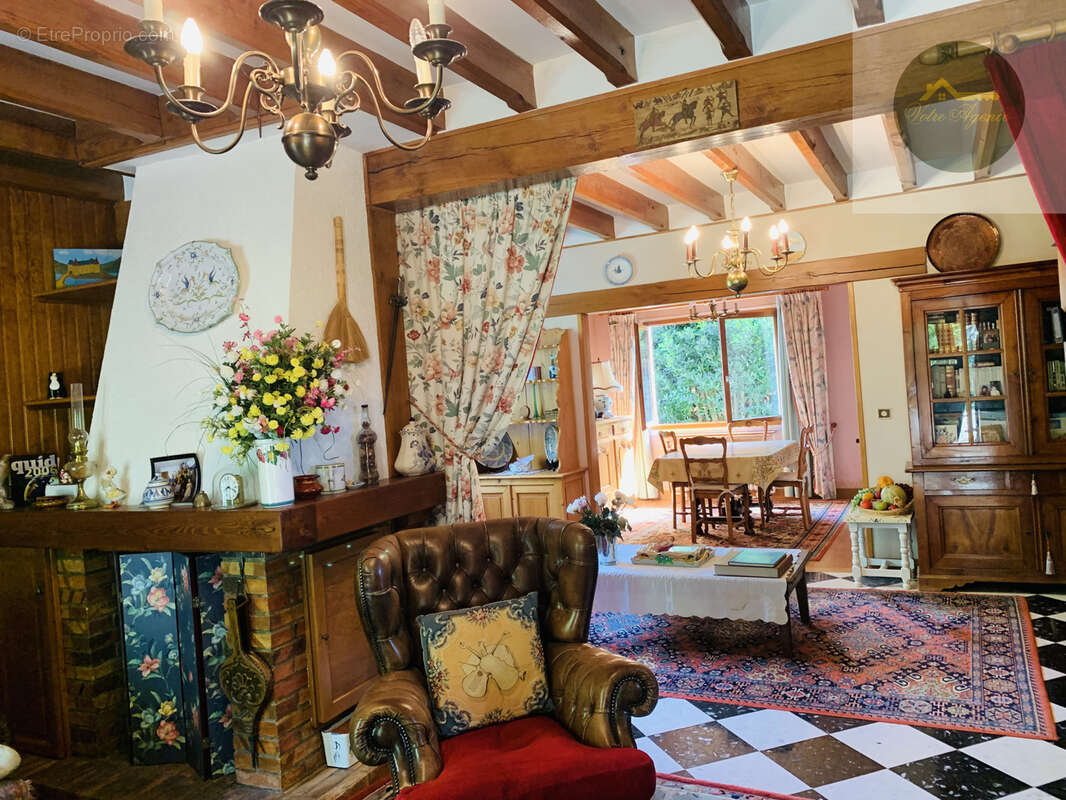 Maison à CHEROY