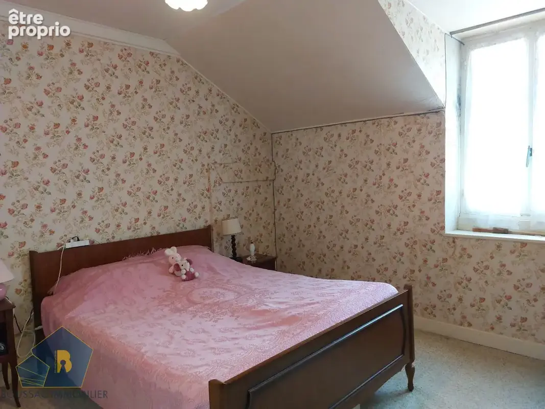 Maison 93 m² à Saint-Silvain-Bas-Le-Roc  - photo 6