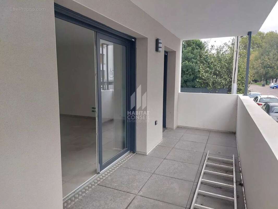 Appartement à SAINT-MARTIN-D'HERES