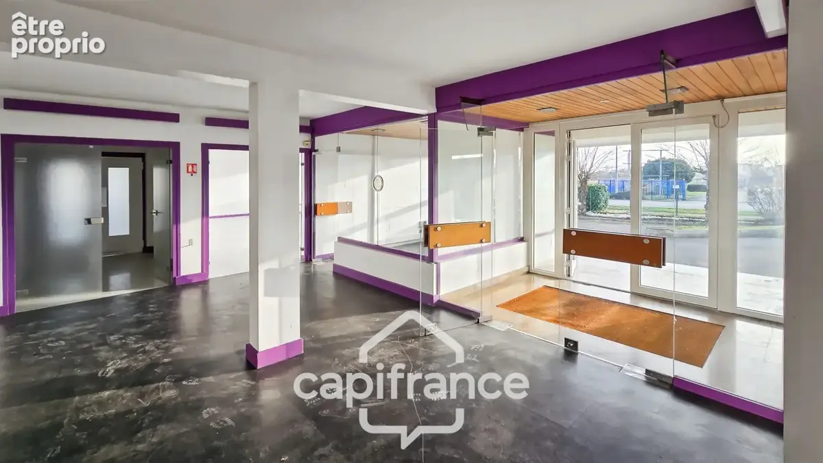 A vendre CHALON SUR SAONE, Local/bureau de 2009 m² sur terrain de 4971 m² - photo 3