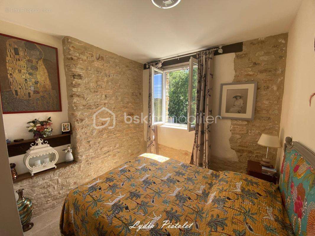 NOUVEAU - EN EXCLUSIVITÉ À Apt en Luberon (84400) - Une maison récente au charme authentique de la Provence - photo 19