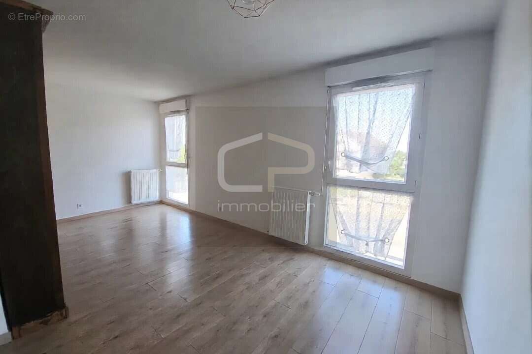 Appartement T3 à vendre à Annecy  Résidence récente  DPE B  Garage double en option - photo 10