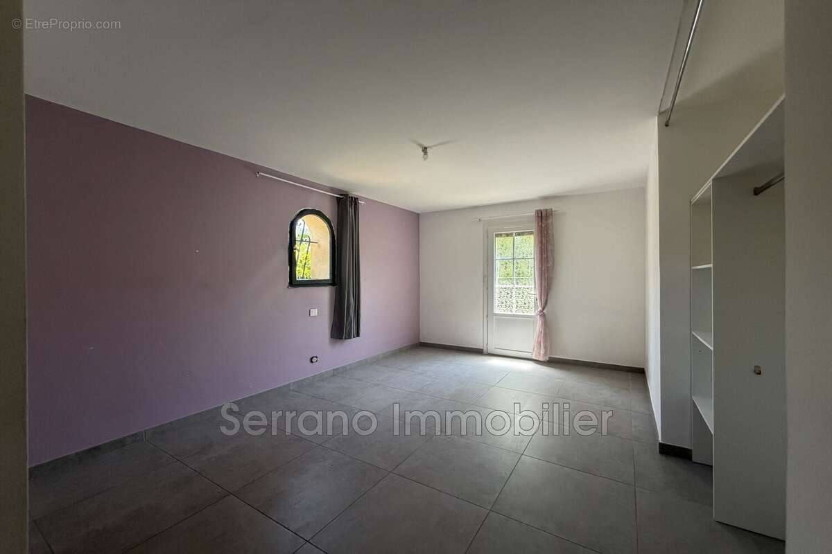 Maison 150 m² à Chateaurenard  - photo 4