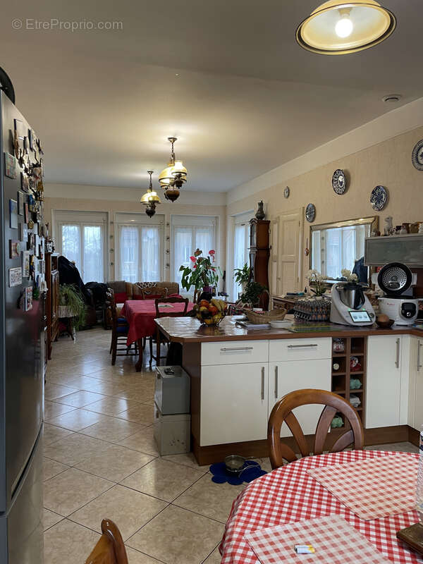 Maison à CHARLY