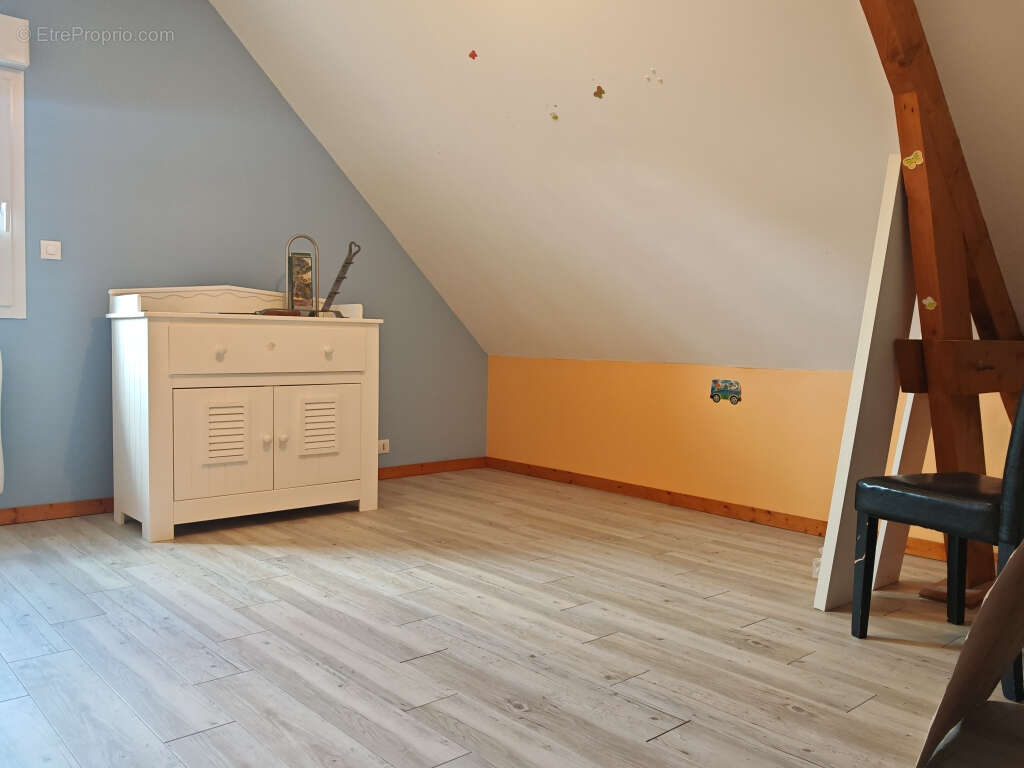 Maison  7 pièces 140 m2, terrain 1500 m² Hors lotissement - photo 9