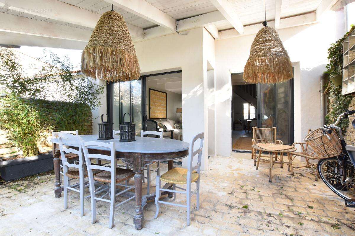 Maison à LA COUARDE-SUR-MER