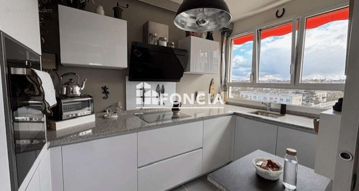 Jolie vue panoramique et belle orientation ouest sans vis a vis pour ce bel appartement de 56 m2 - photo 5