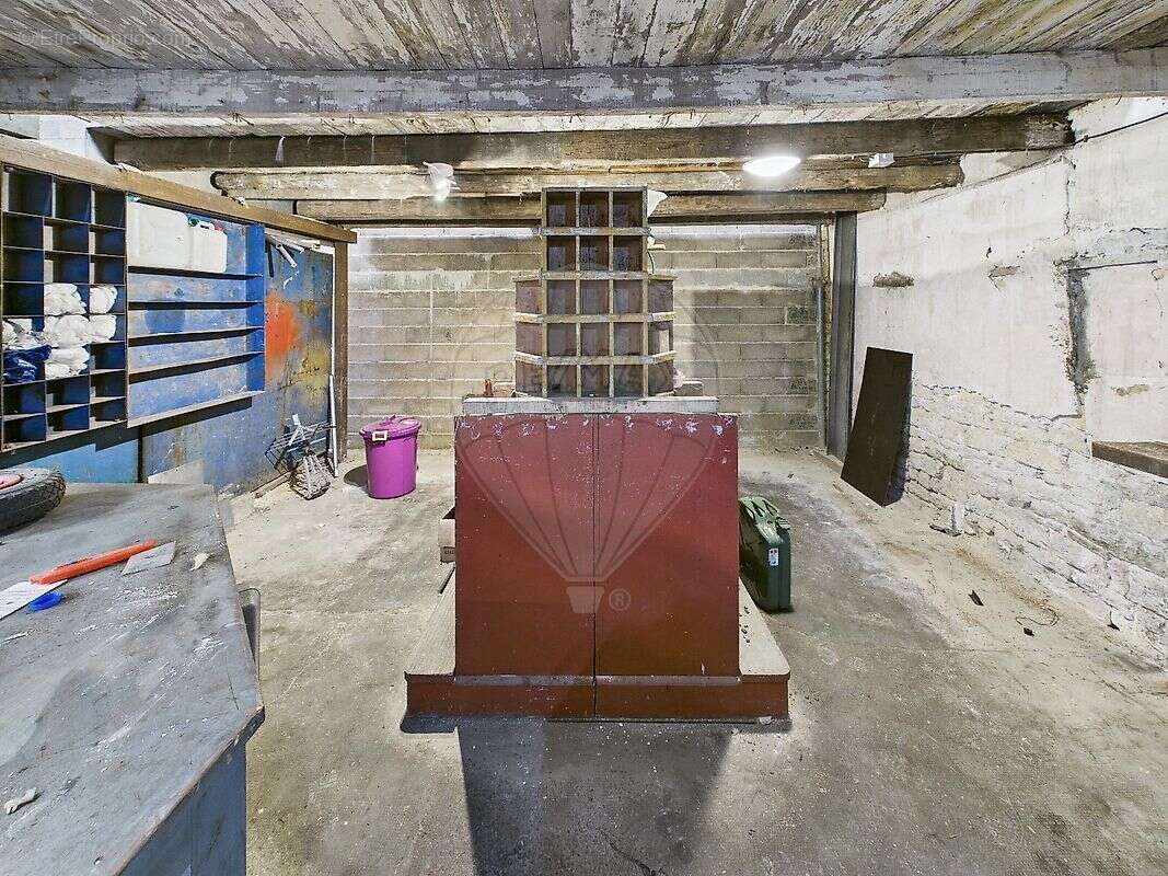 Maison à MANGIENNES