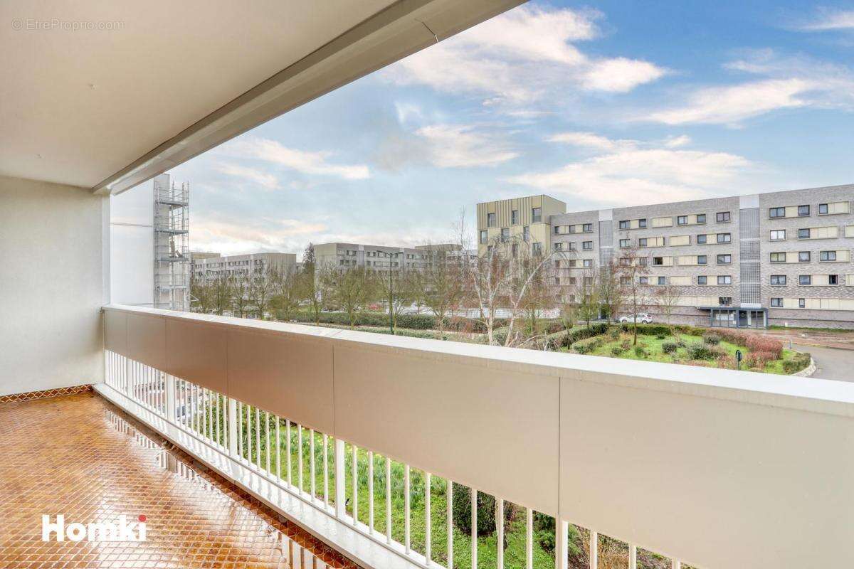 Appartement à SAINT-CYR-L'ECOLE
