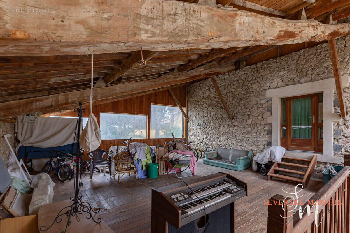 Fenière - Maison à CHATUZANGE-LE-GOUBET