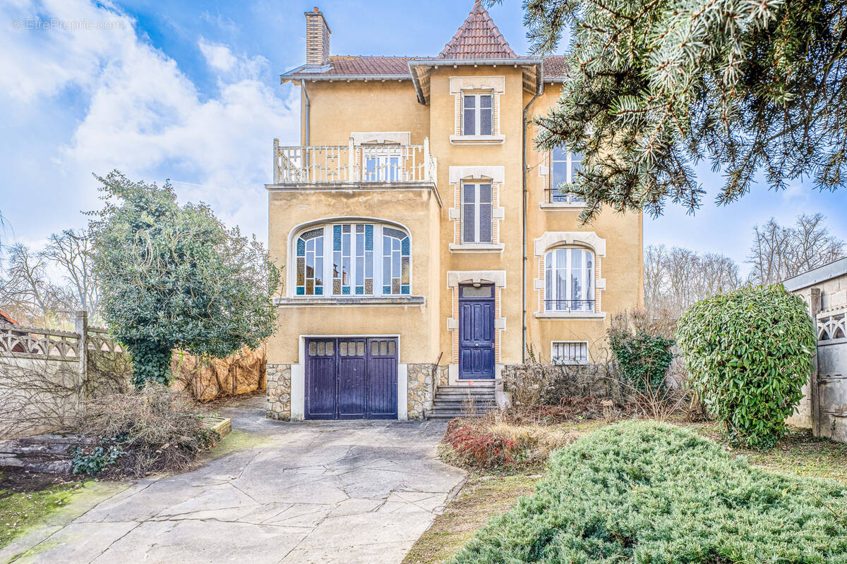 Maison à LANEUVEVILLE-DEVANT-NANCY