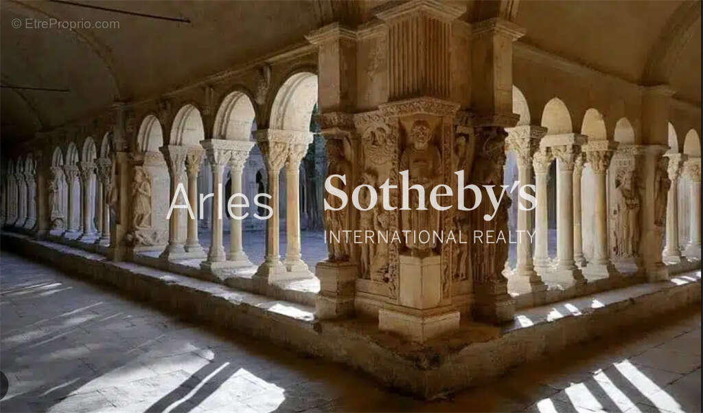 Appartement à ARLES