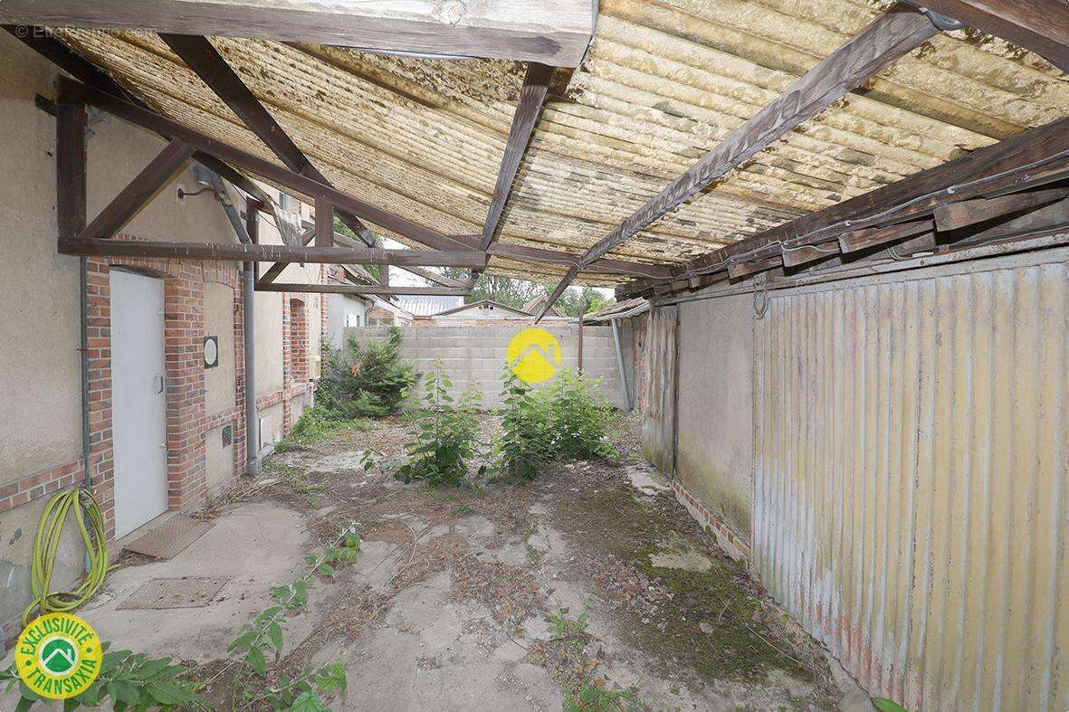 Maison à AUBIGNY-SUR-NERE