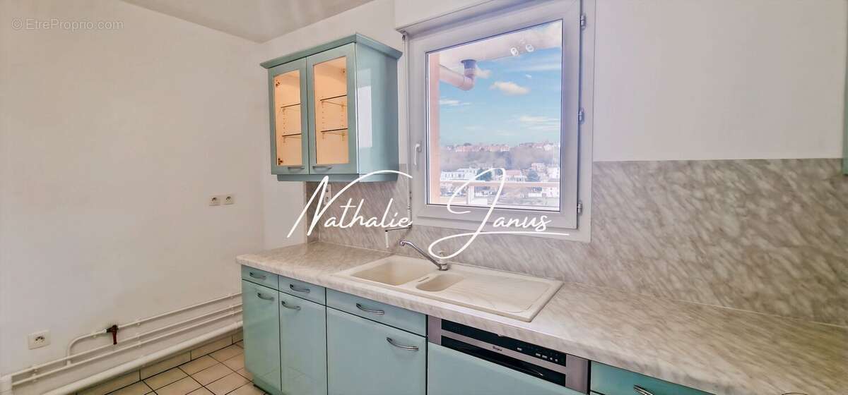 Appartement à CORBEIL-ESSONNES