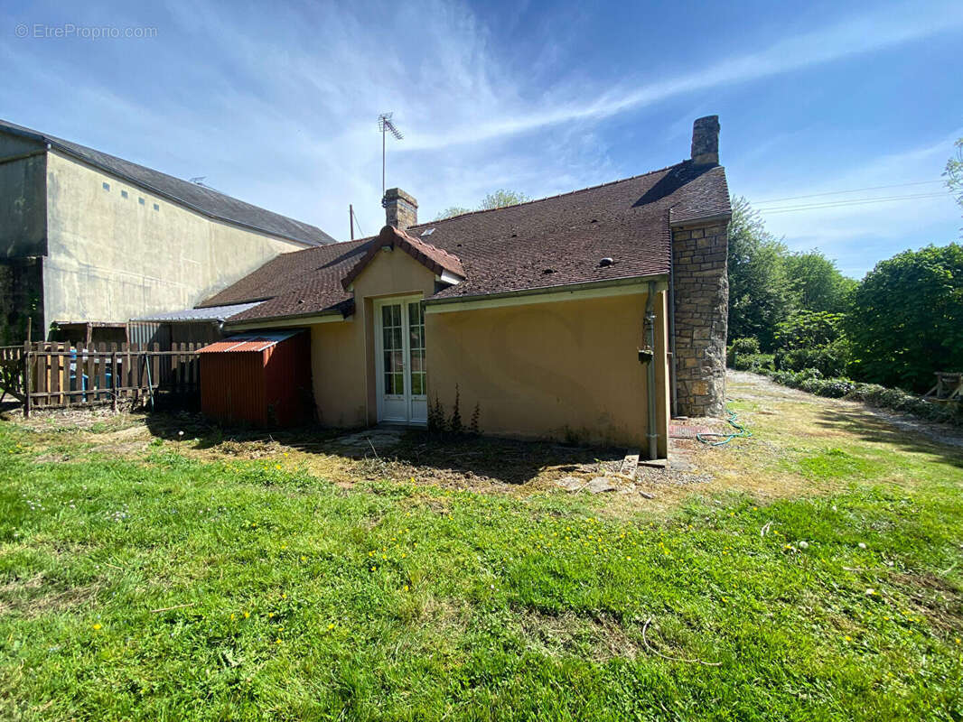 Maison à CHAMPSECRET