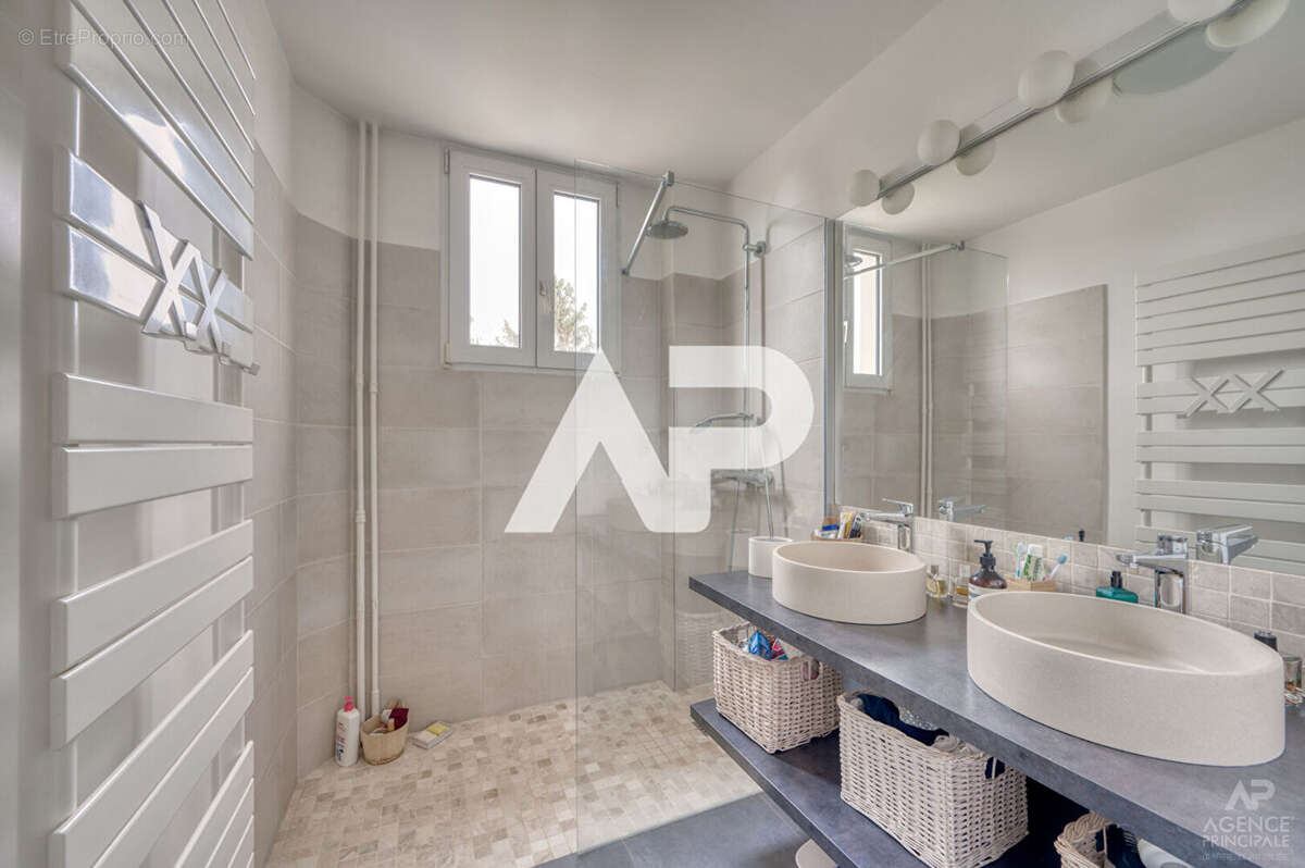 Maison à RUEIL-MALMAISON